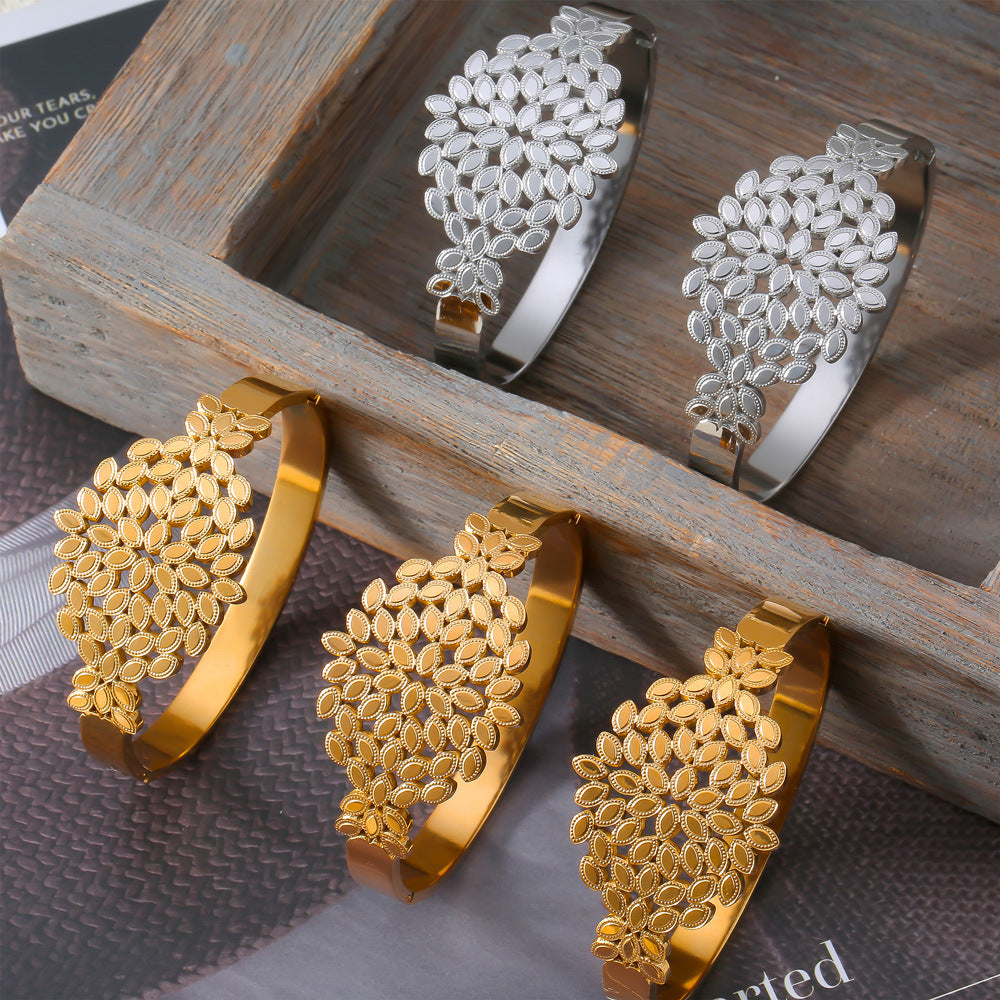 M01225B Stainless Steel Wide Chunky Cuff Bracelet Fashion Jewelry for Girls