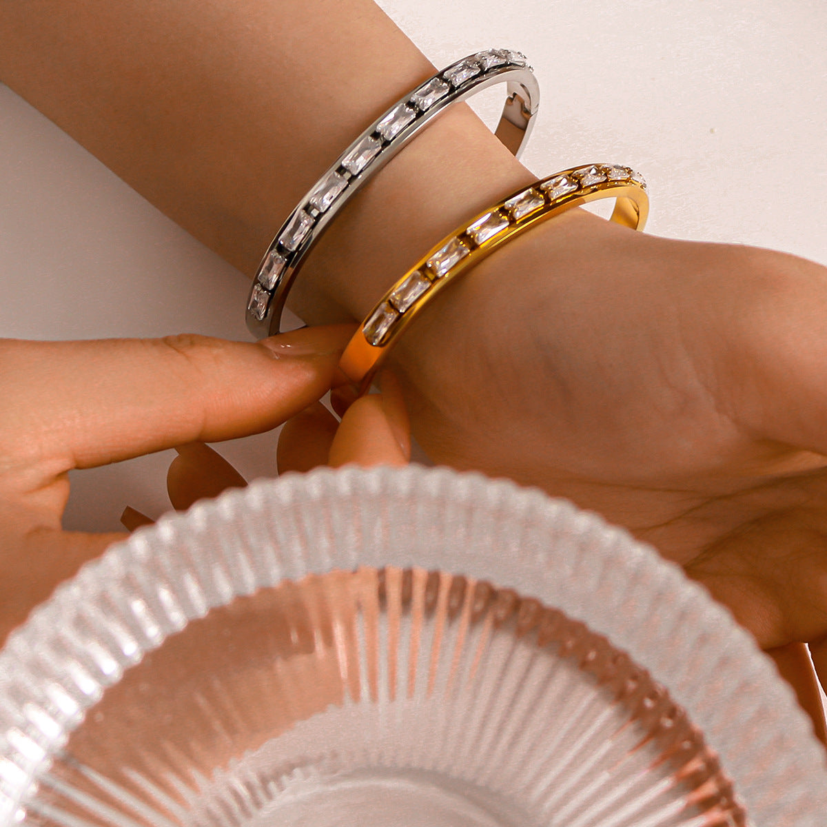 High Quality Stainless Steel Zircon Cuff Bracelets Waterproof Gold Plated Fashion Jewelry Bangles