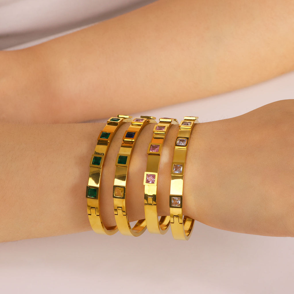 Wholesale Open and Close Gold Plated Stainless Steel Bangles Fashion Jewelry with Zircons for Girls Girls' Cuff Bracelets
