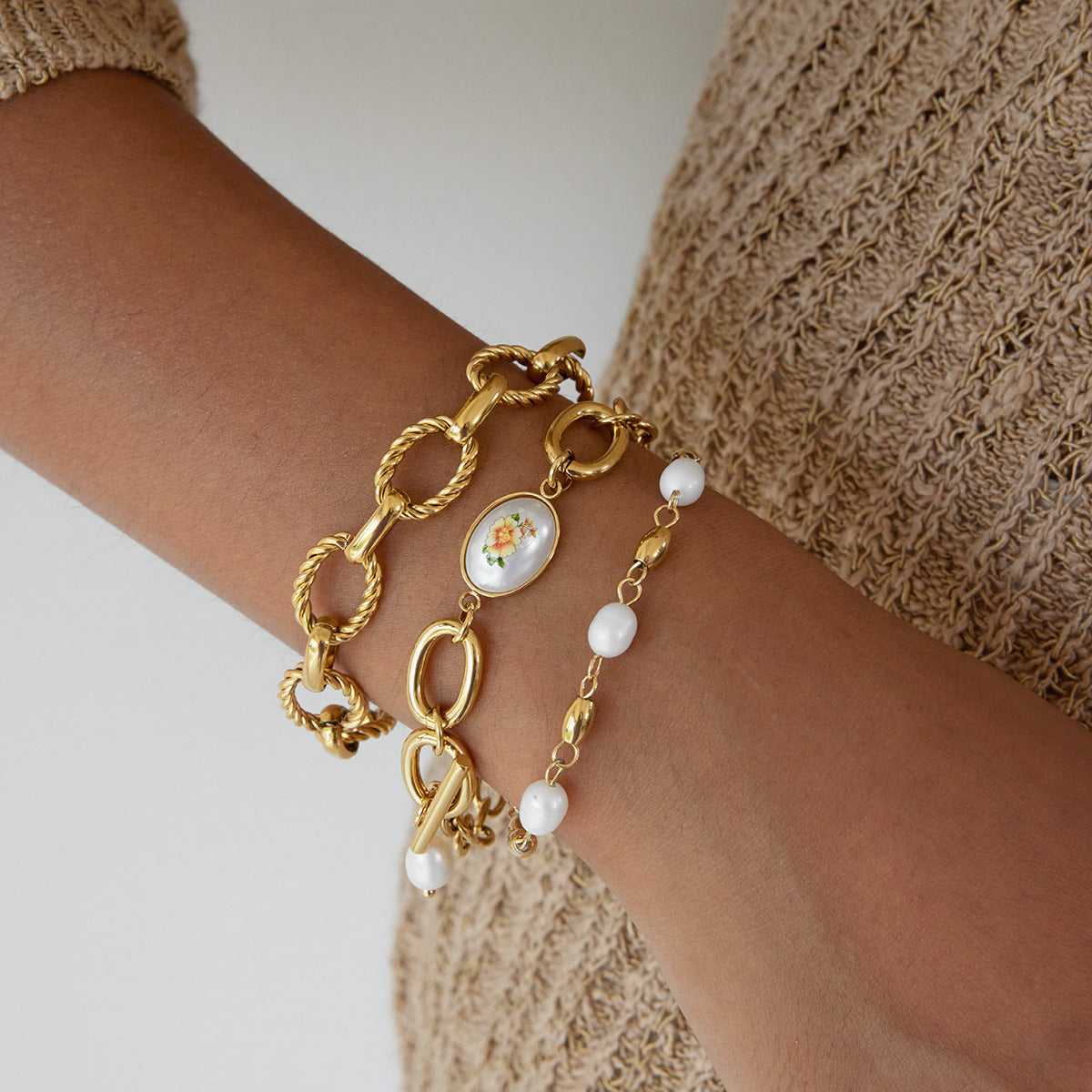 Customizable 18K Gold PVD Plated Stainless Steel Fashion Chain Link Bracelets Freshwater Pearl & Geometric Shape Bracelets