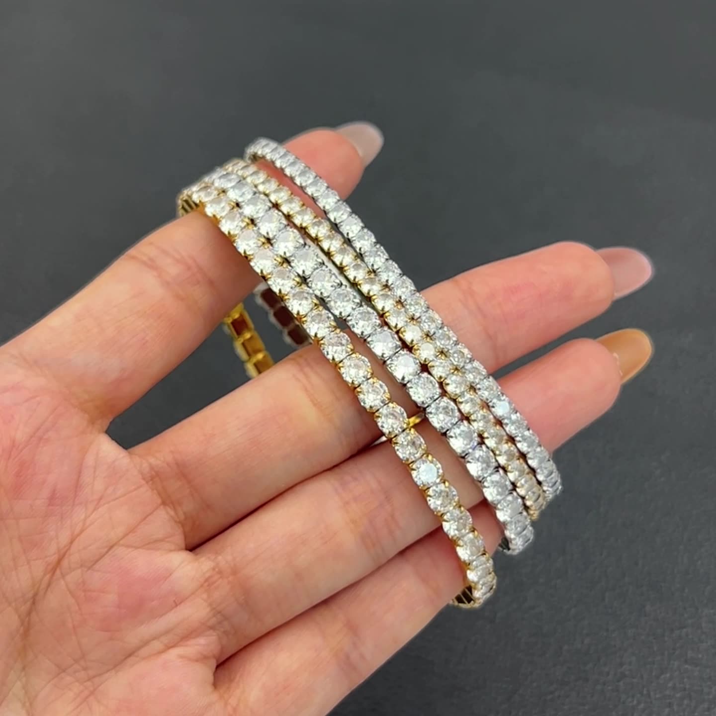 18K Gold PVD Stainless Steel Trendy Elastic Chain Bracelets White Zircon Bangles Adjustable Chain Wholesale Fashionable Gift