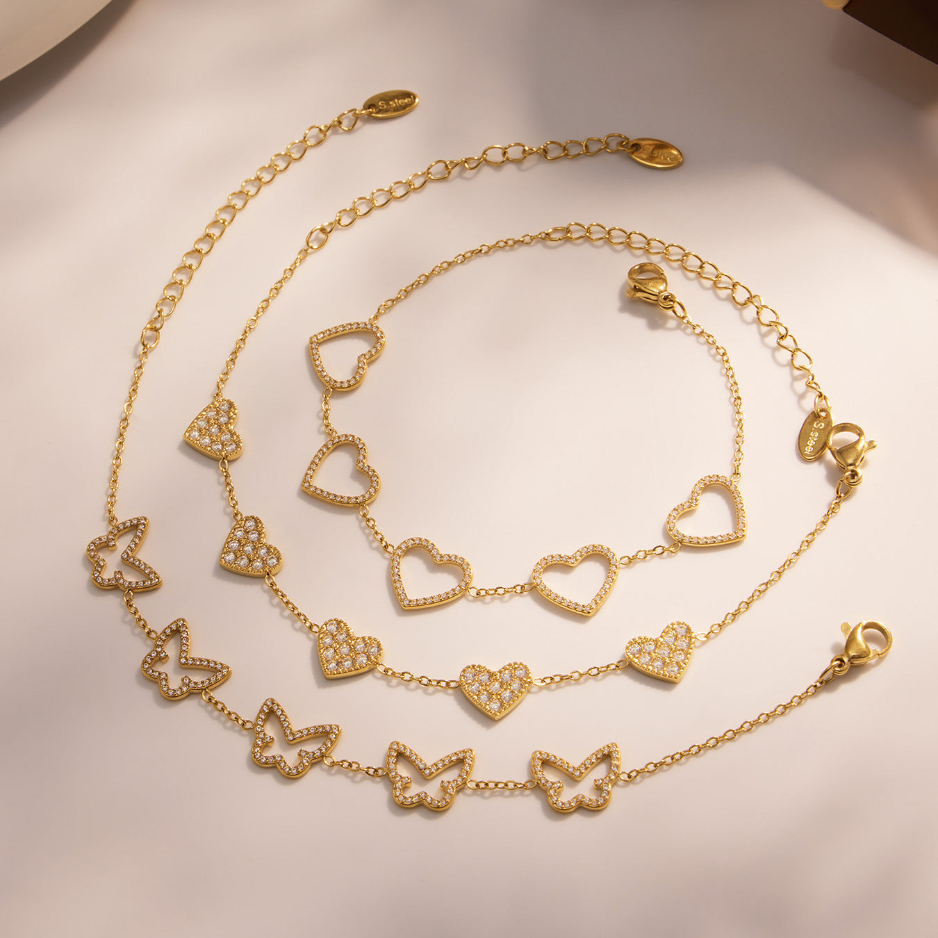 Trendy Stainless Steel Chain & Link Fashion Bracelets with 18K Gold Plated Zircon Crown Design Jewelry for Gift