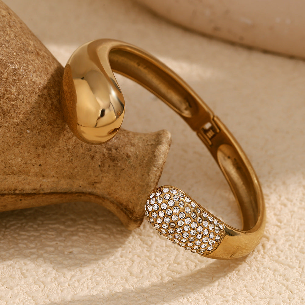 Customizable Real Gold PVD Plated Stainless Steel Open Bangle Fashionable White Zircon Cuff Bracelet for Girls