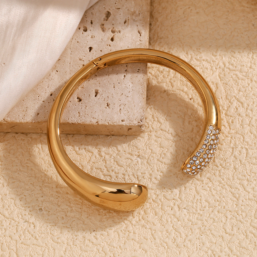 Customizable Real Gold PVD Plated Stainless Steel Open Bangle Fashionable White Zircon Cuff Bracelet for Girls