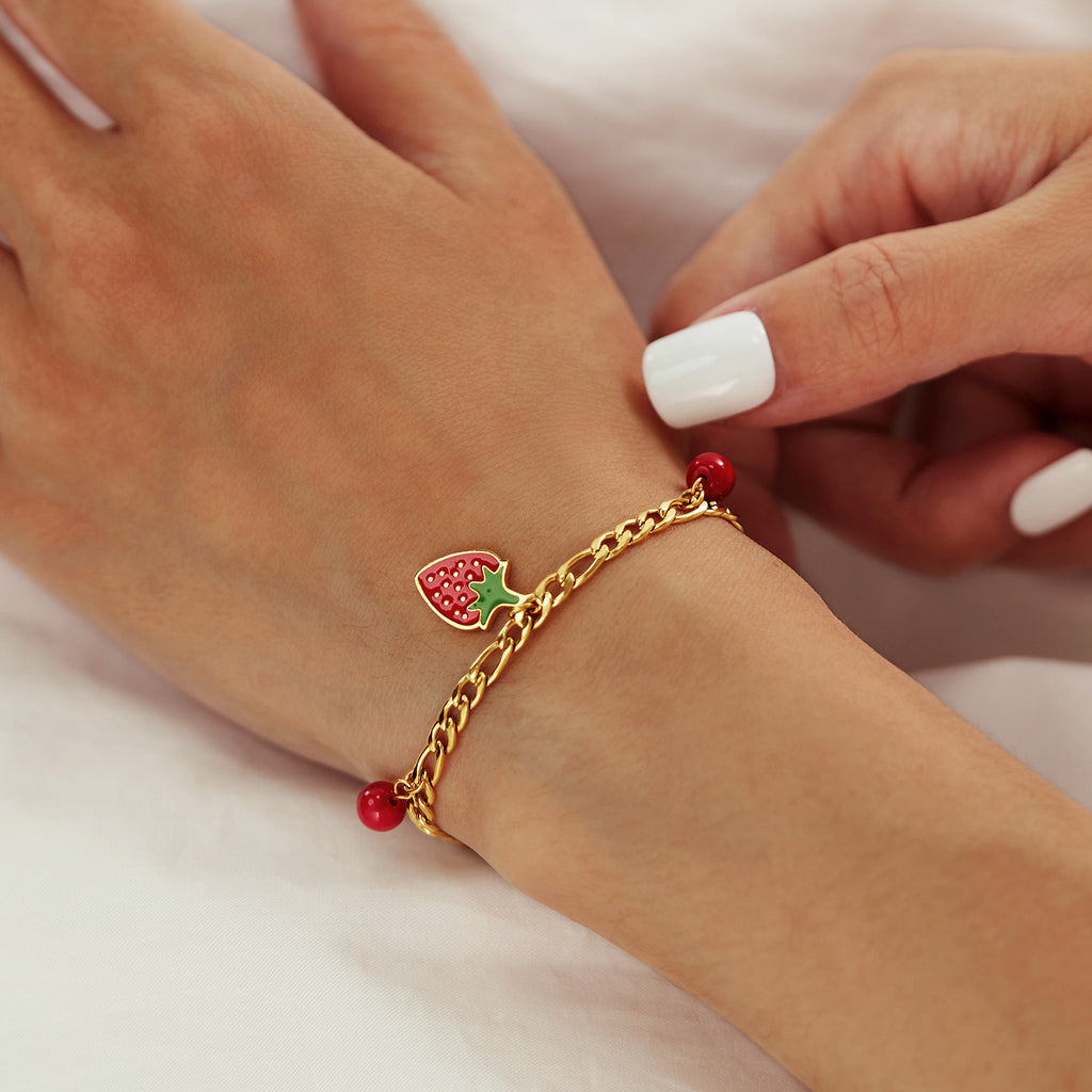 Wholesale Cute Style Gold-Plated Stainless Steel Charm Bracelet Trendy Design Valentine's Day Party Gift for Girls