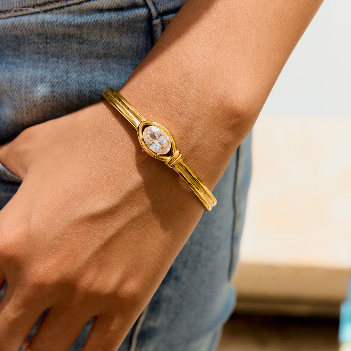 Customizable 18K Gold PVD Plated Stainless Steel Open Bangles Fashion White Zircon Cuff Bracelets for Girls