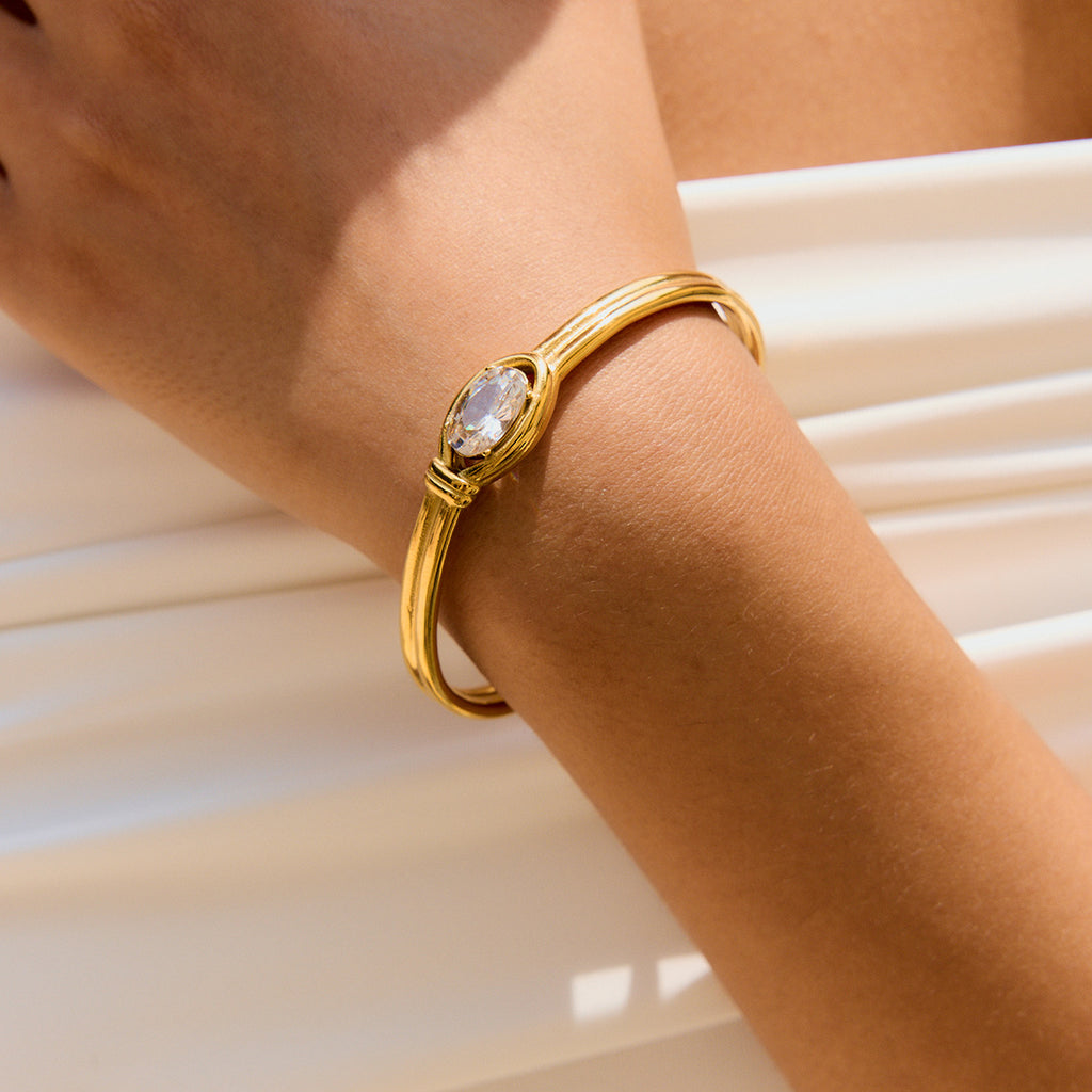 Customizable 18K Gold PVD Plated Stainless Steel Open Bangles Fashion White Zircon Cuff Bracelets for Girls