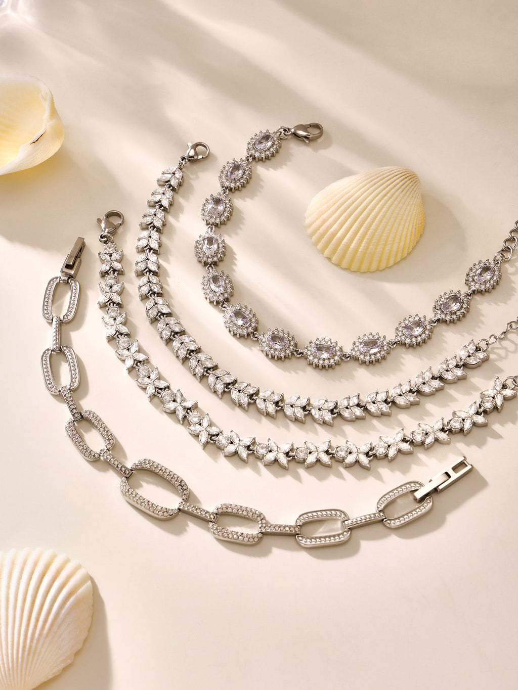 White Zircon Real Gold Plated Stainless Steel Bracelets Trendy Styles Factory Direct Wholesale for Girls Low Fashion Chain Link