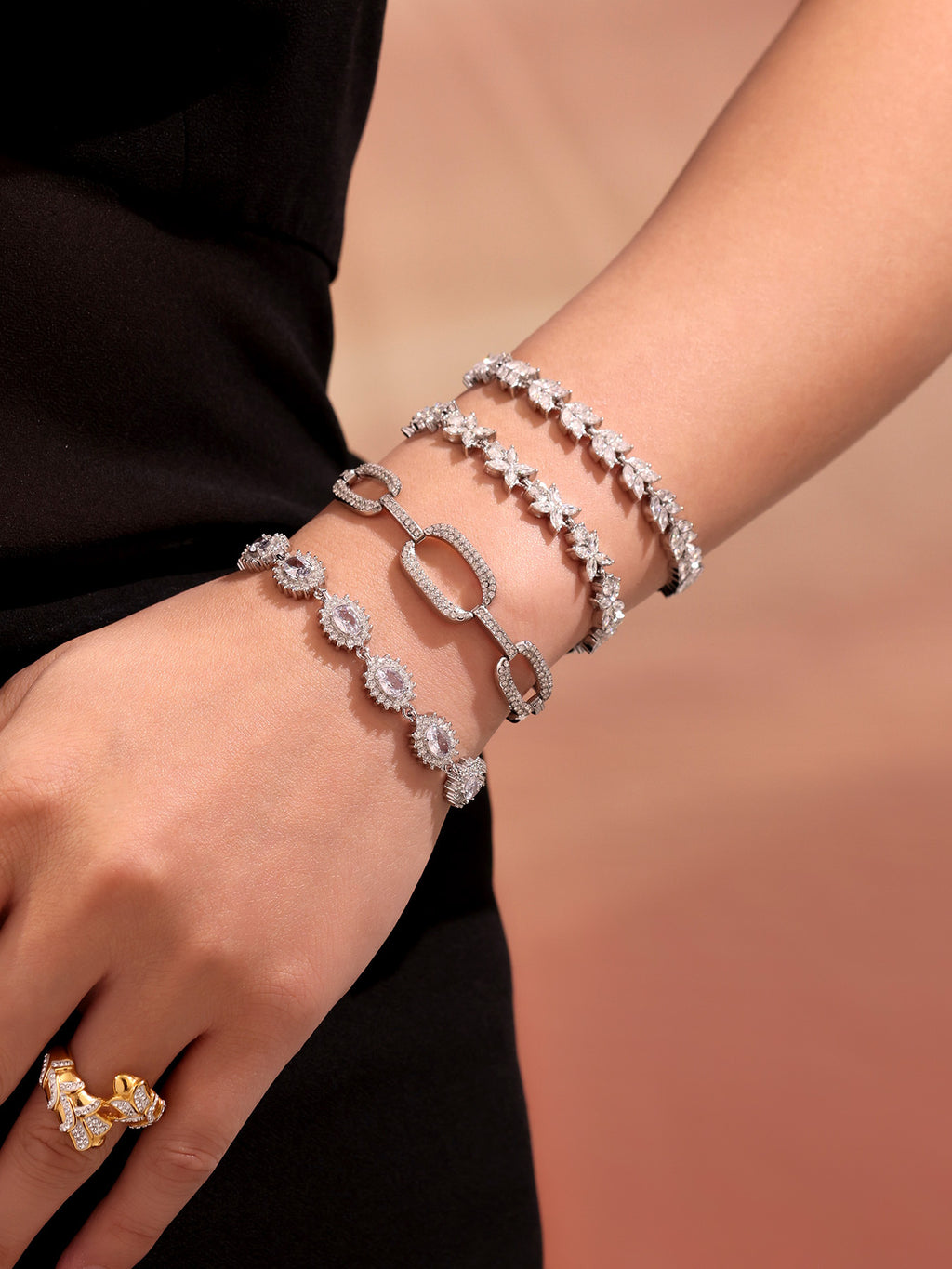 White Zircon Real Gold Plated Stainless Steel Bracelets Trendy Styles Factory Direct Wholesale for Girls Low Fashion Chain Link