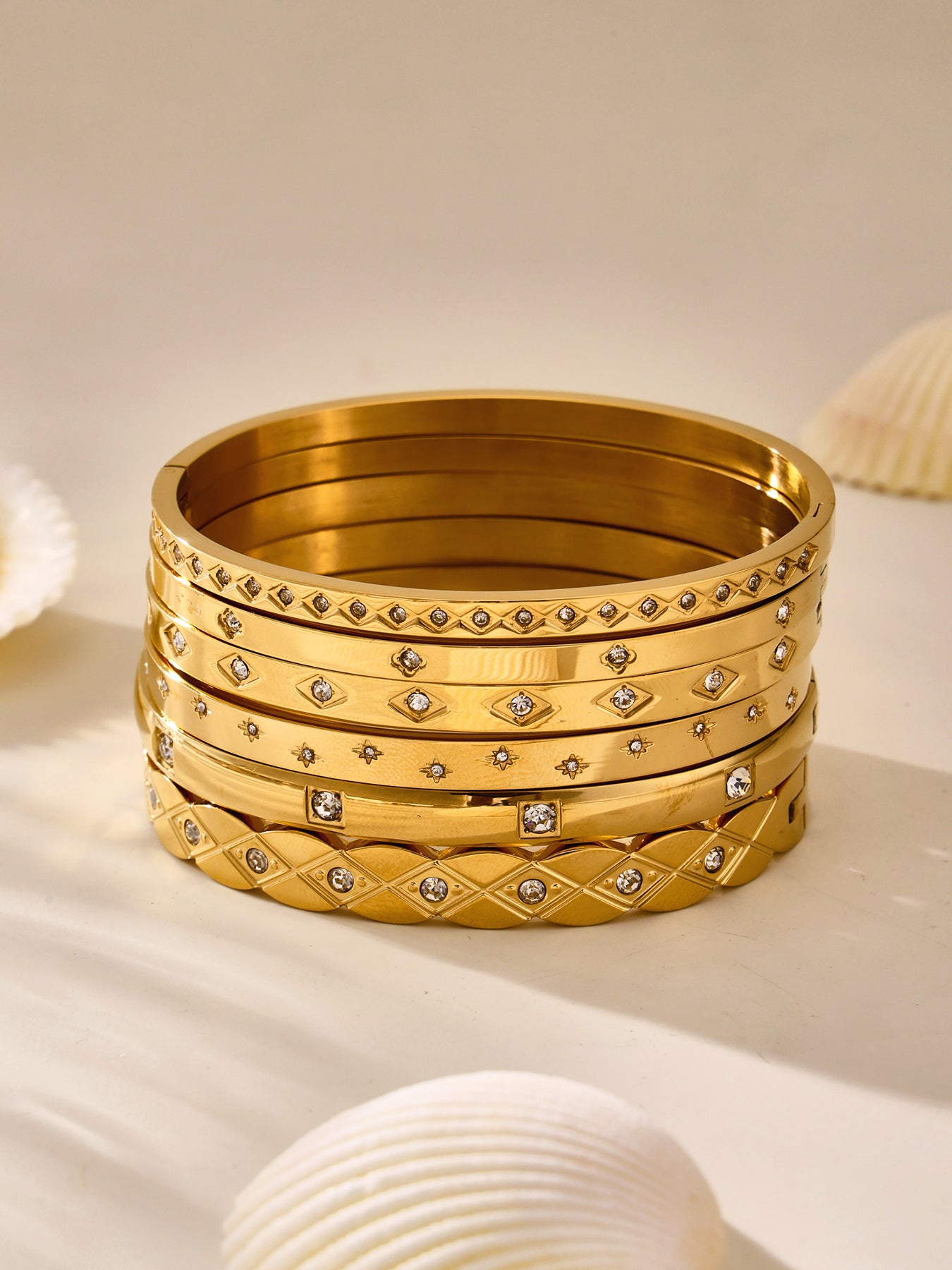 Wholesale Factory-Approved Stainless Steel Cuff Bracelets White Zircon Waterproof Gold Plating Open-Close Design Fashion Jewelry