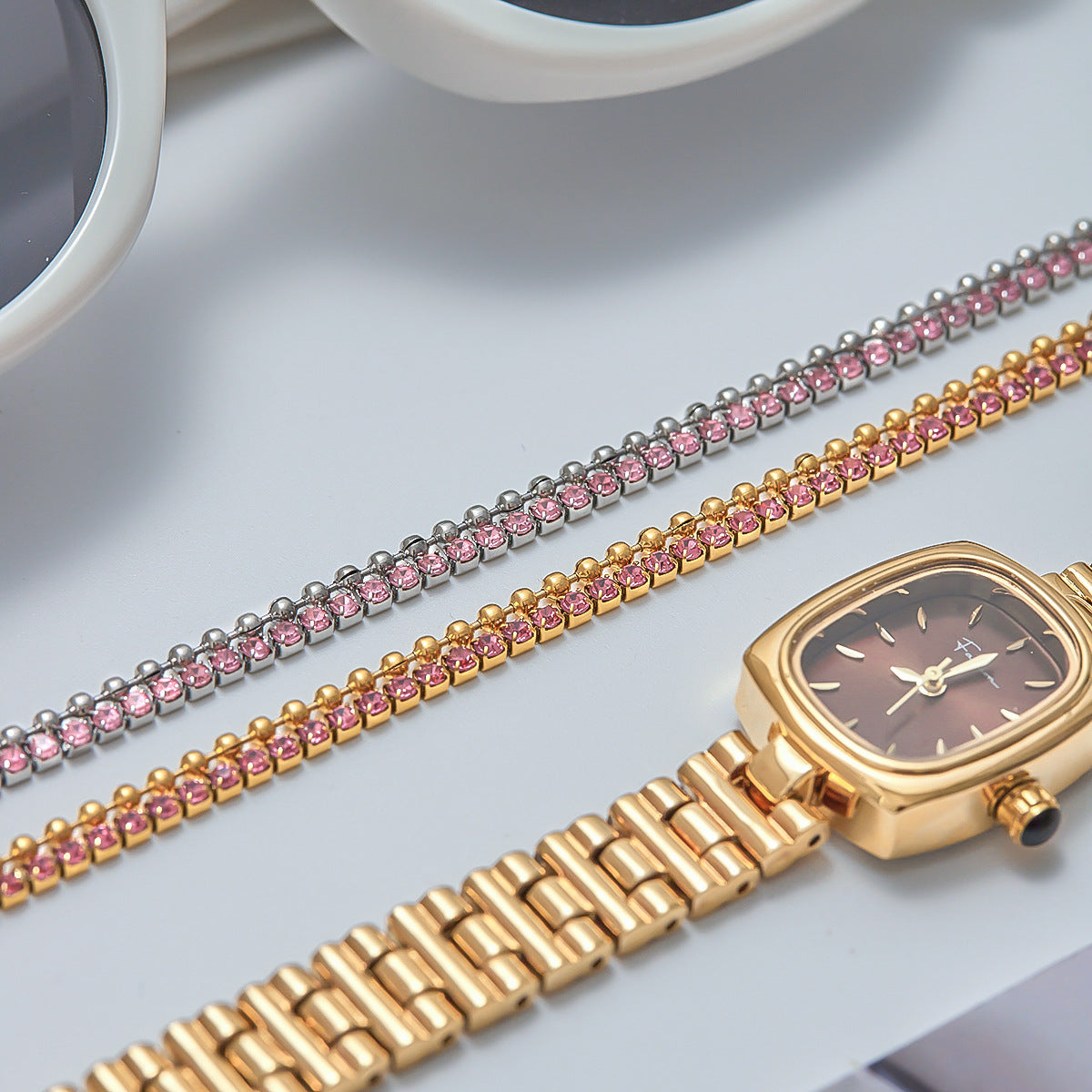 Wholesale Stainless Steel Classic Crown Shape Bracelet Trendy Girls' Fashion Jewelry Real Gold Plating Cute Fashion Chain Link