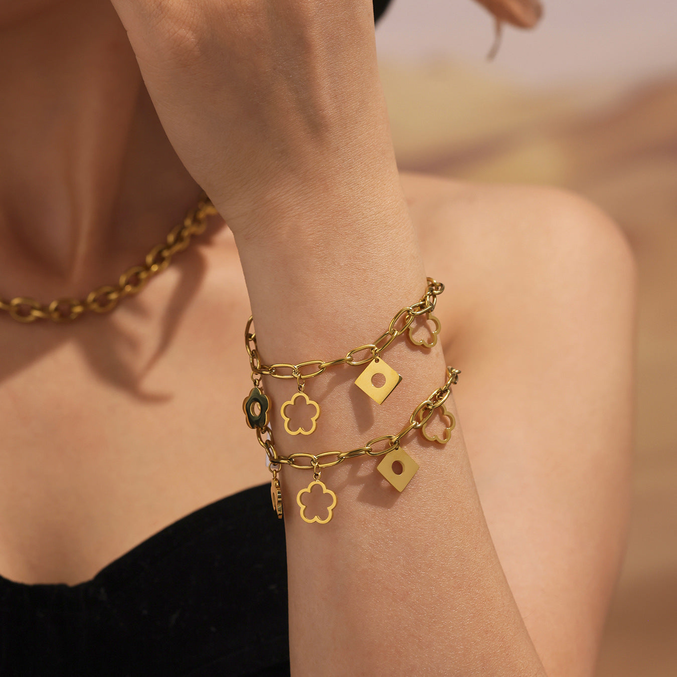 Trendy Stainless Steel 18K Gold PVD Plated Charm Bracelet for Party Occasions