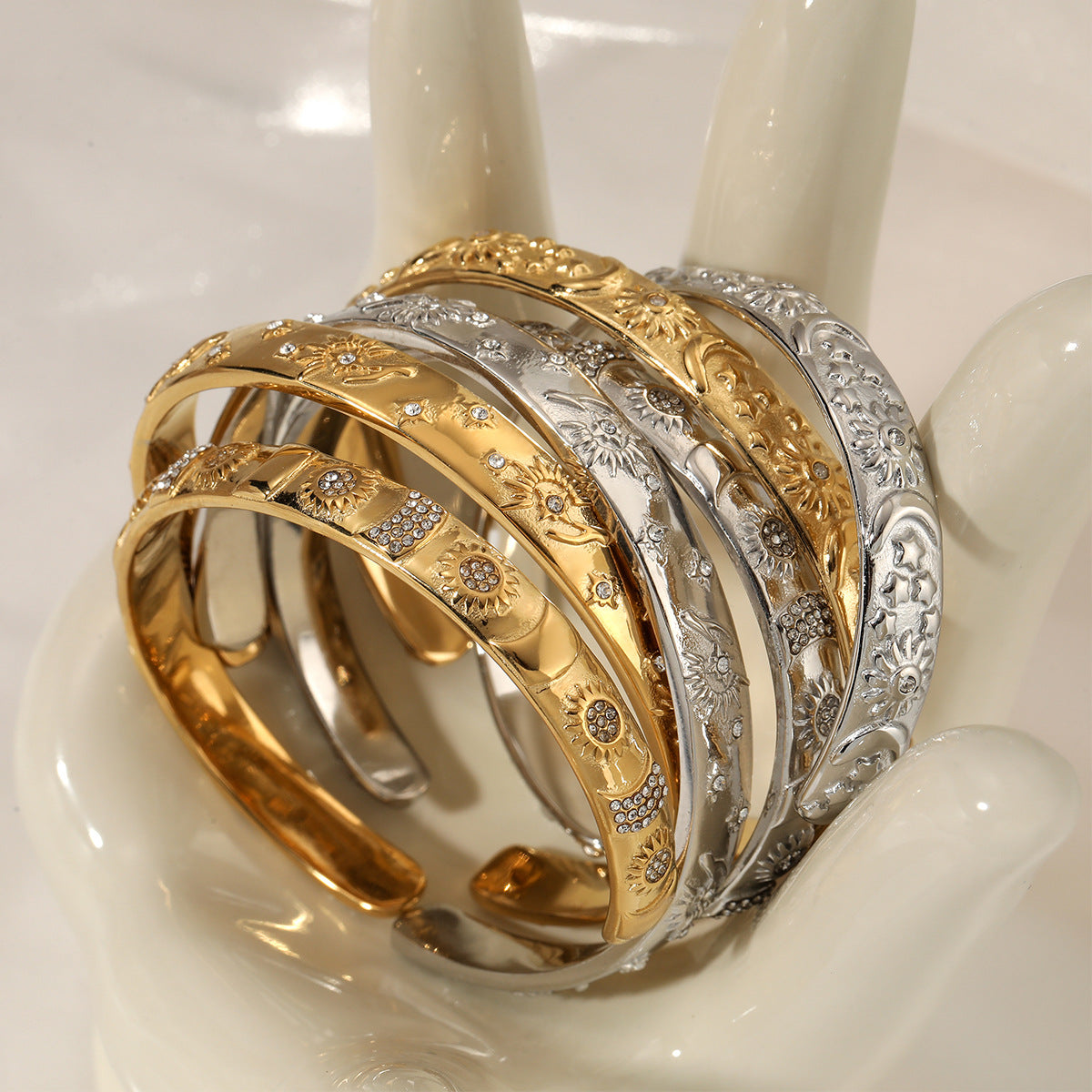 Customizable 18K Gold PVD Plated Stainless Steel Zirconia Open Cuff Bracelets Fashionable Bangles for Women