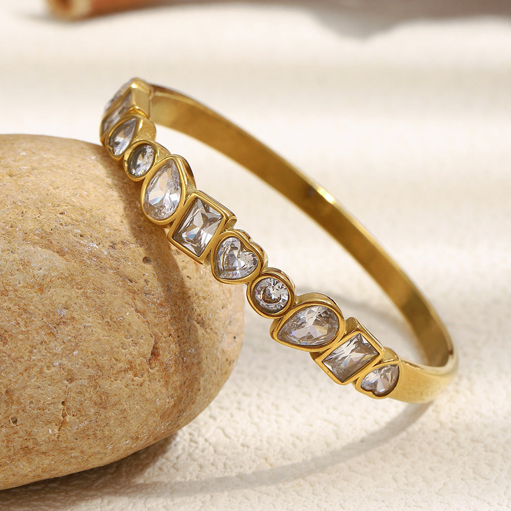 Customizable 18K Gold PVD Plated Stainless Steel White Zirconia Fashion Bracelets Bangles