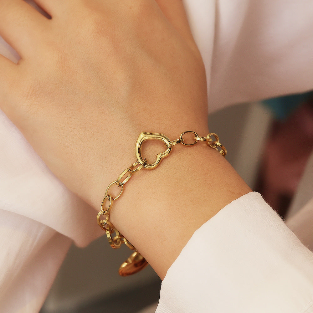 Wholesale Cute Stainless Steel Heart Charm Bracelets Gold-Plated Fashion Jewelry for Girls Trendy Valentine's Day Party Gift