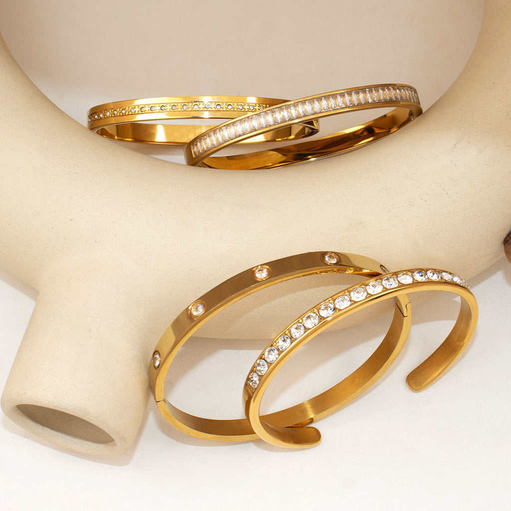 Customizable 18K Gold PVD Plated Stainless Steel White Zircon Cuff Bracelets Fashionable Bangles for Men and Women