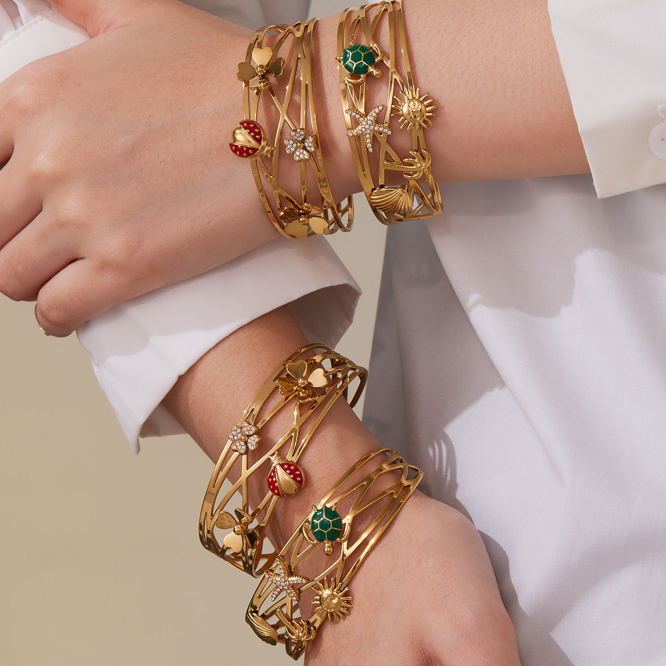 Customizable 18K Gold PVD Plated Stainless Steel Fashion Cuff Bracelets Flower Turtle Starfish Sun Tree Shell Bee Designs