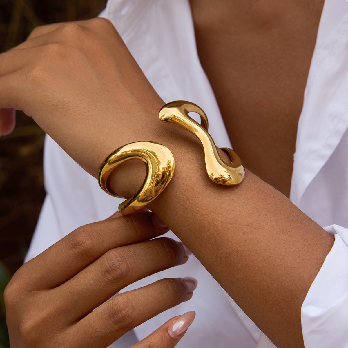 Customizable 18K Gold PVD Plated Stainless Steel Fashion Cuff Bracelets Bangles for Men and Women