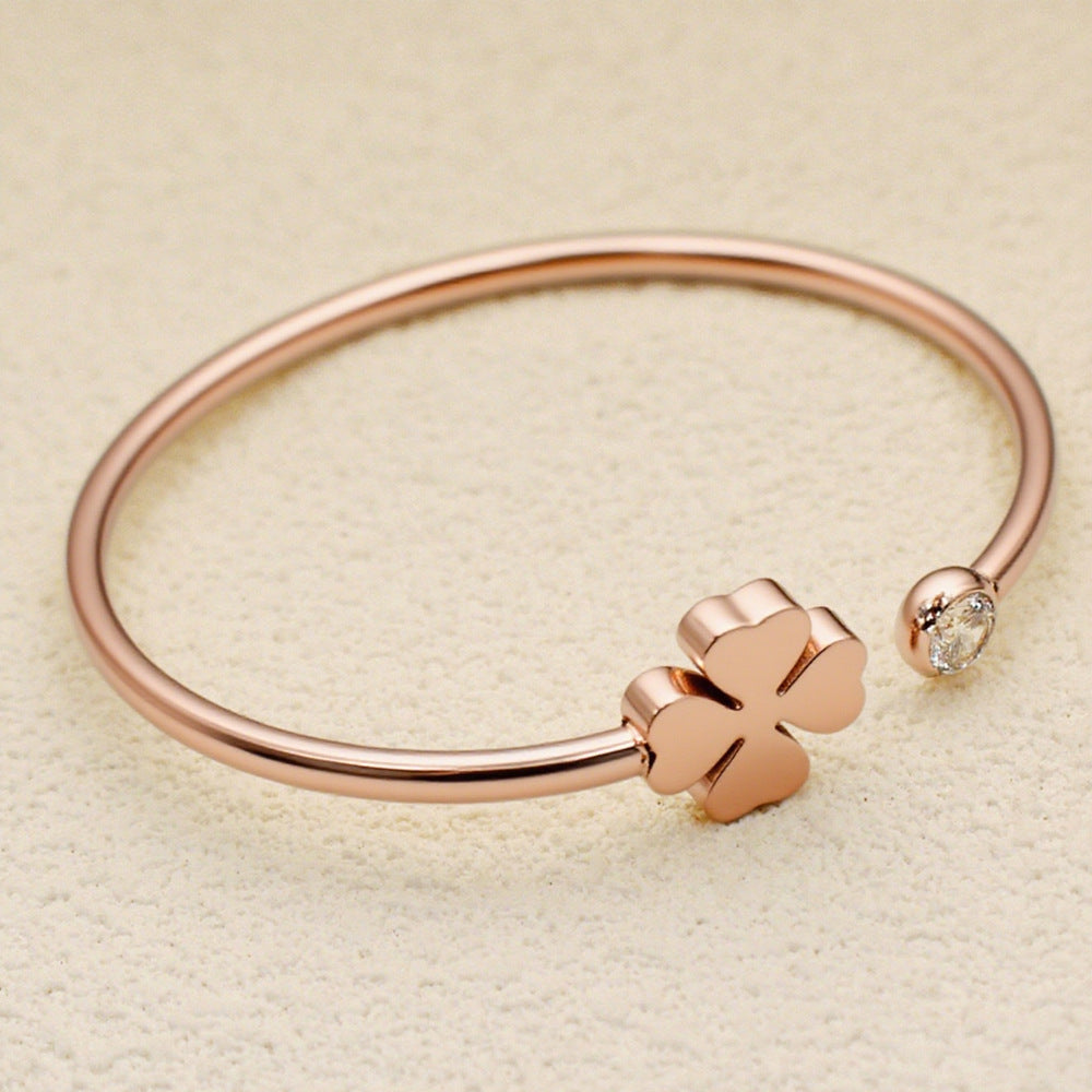Customizable Vintage 18K Gold Plated Stainless Steel Bangles with Channel Set White Zircon Stones Flower Shape Unisex Gift