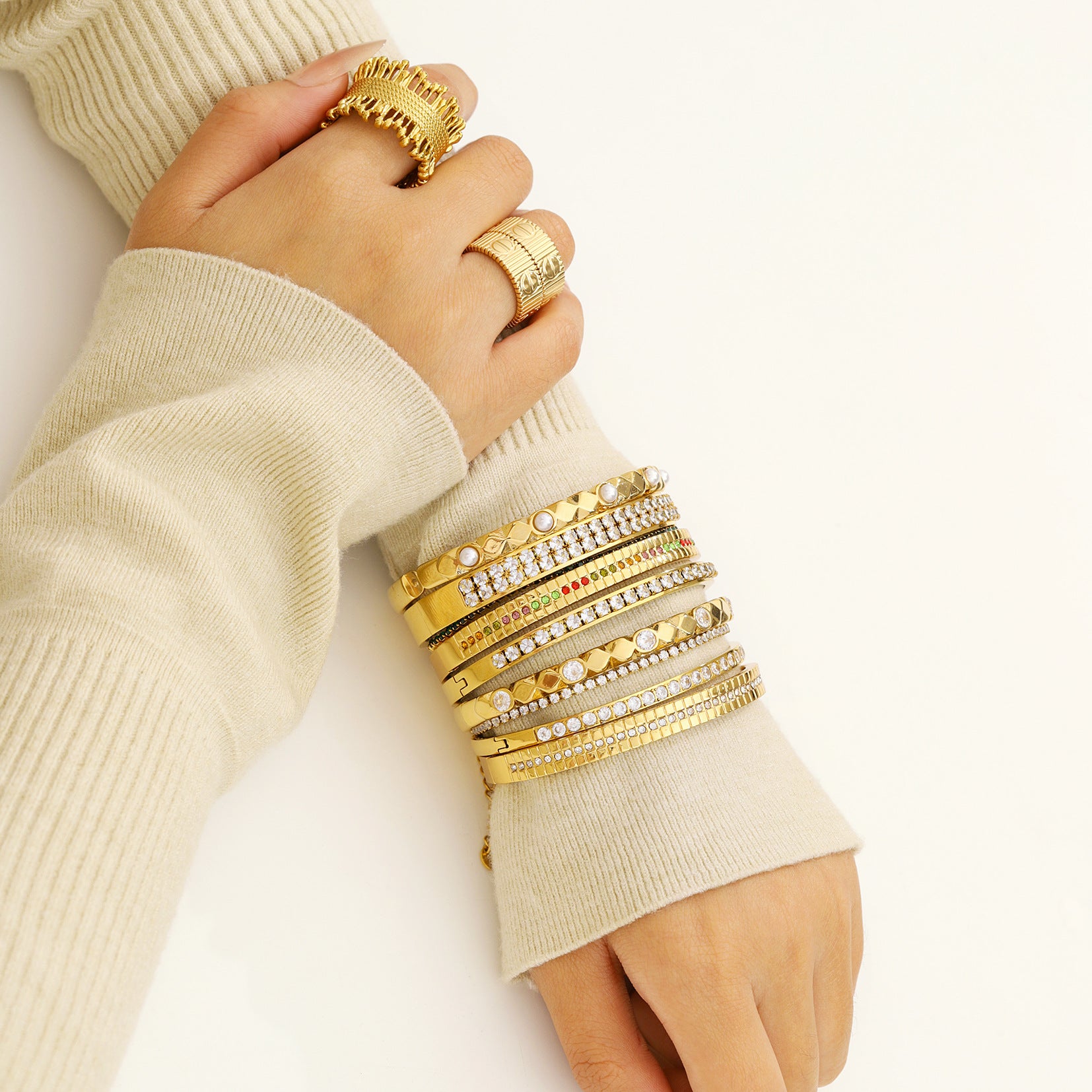 18K Gold Plated Stainless Steel Bangles with Imitation Pearl and Zircon Stones Trendy Unisex Jewelry for Parties