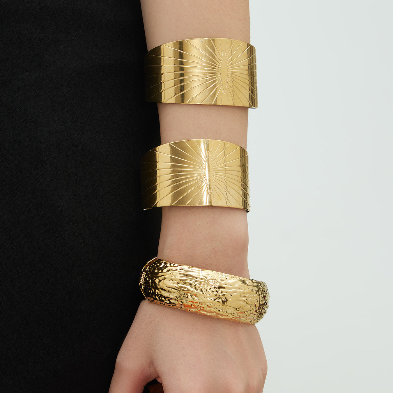 Chunky Stainless Steel 18K True Gold Plated Cute Open Cuff Bracelets & Bangles Crown Pattern Fashion Jewelry for Women's-Gift