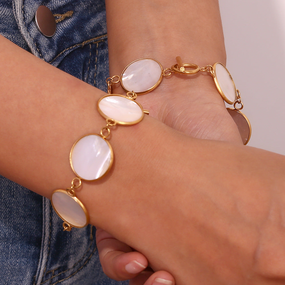Stainless Steel 18K Gold Plated Chain & Link Bracelets Unisex Trendy Elegant Design Gift Natural Round Shell Crown Design