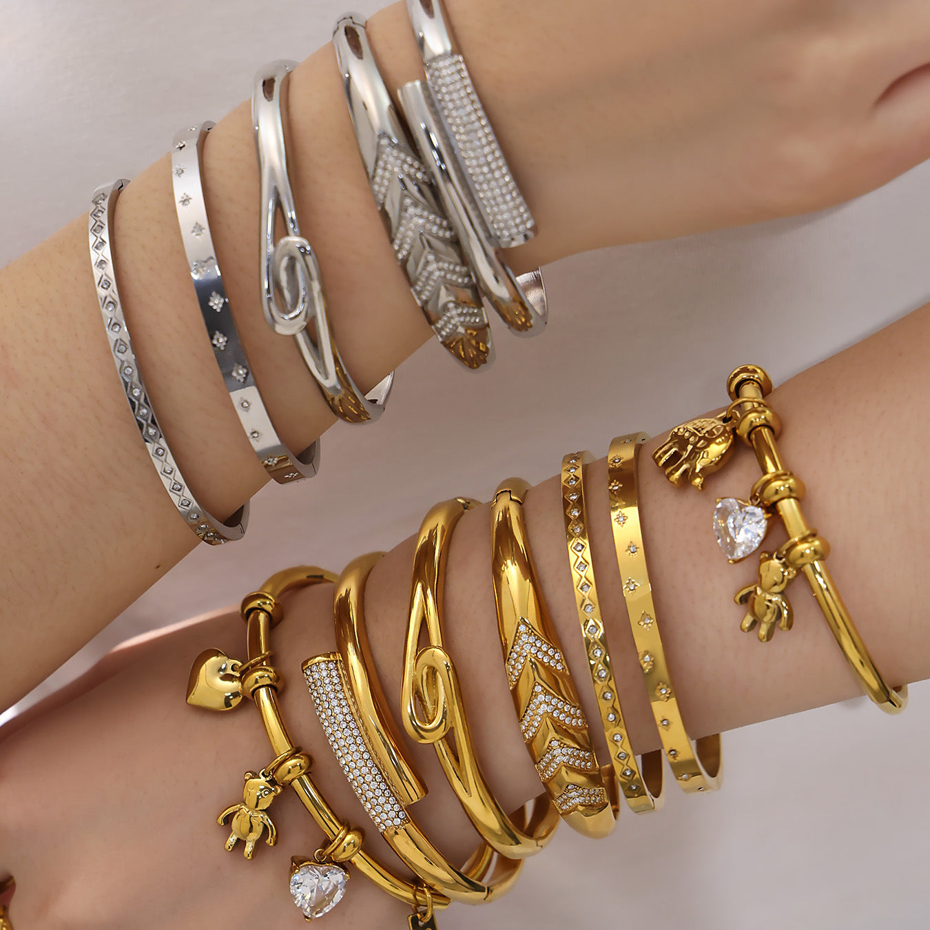18K Gold PVD Plated Stainless Steel Zircon Vintage Crown Shape Bracelets & Bangles-Gift Jewelry Wholesale Fashion
