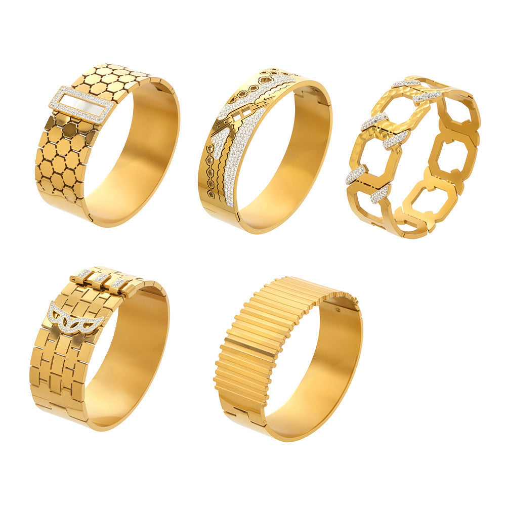 Stainless Steel Wide Chunky Vintage Crown Shape Zircon Bangle with 18K Gold Plating Unisex Fashion Jewelry
