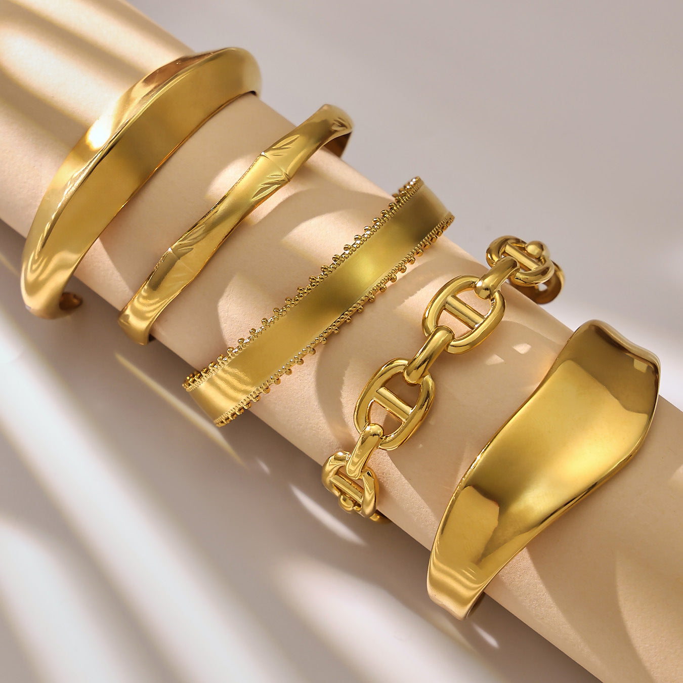 Stainless Steel 18K Gold Plated Cute Open Bangles CROWN Chunky Designs Waterproof Non-tarnishing Women's Gift