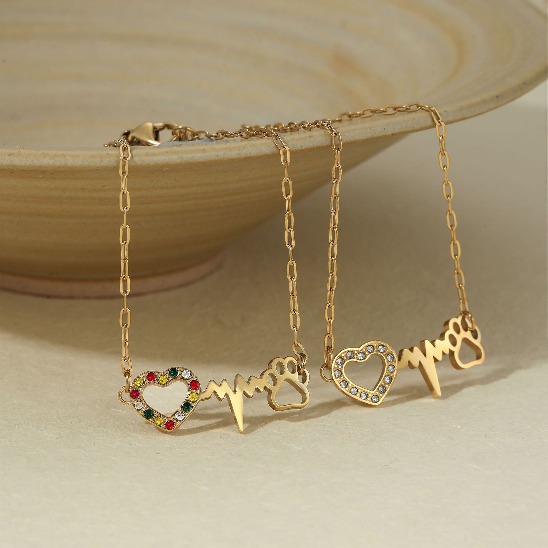 Trendy Zircon-studded Heart-Shaped Dog Footprint Design Stainless Steel 18K Gold Plated Women's Bracelet-Gift